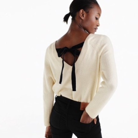 Sweaters - Jcrew ivory sweater with black bow